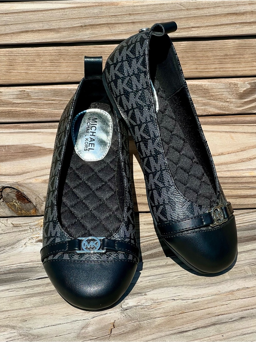•Michael Kors Mallory Ballerina Flats! LIKE NEW!